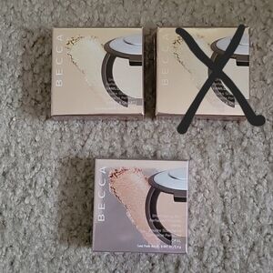 Becca highlighter mini